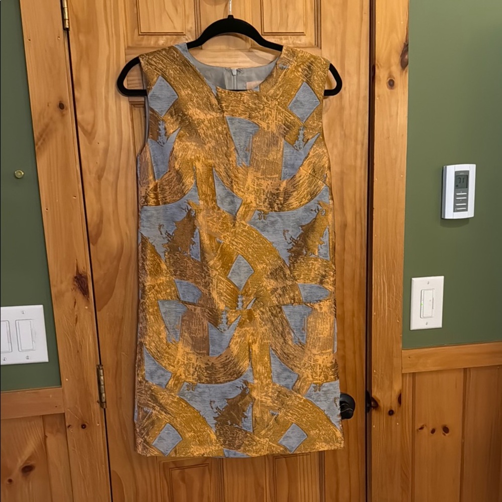 Czar Abstract Patterned Sleeveless Dress - Gray and Gold, Size 2